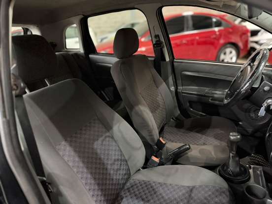 FORD-FIESTA-1.0 MPI 8V GASOLINA 4P MANUAL FORD-FIESTA-2006
