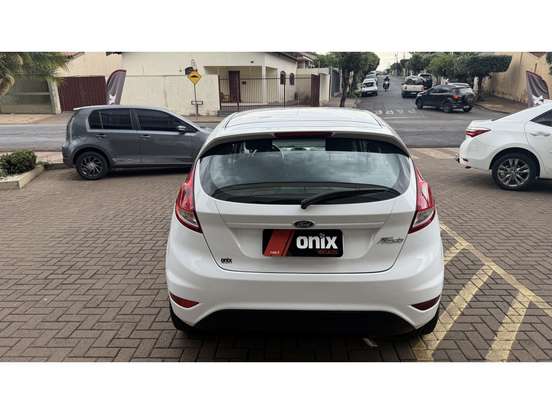 FORD-FIESTA-2016