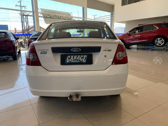 FORD-FIESTA-1.6 MPI SEDAN 8V FLEX 4P MANUAL FORD-FIESTA-2005