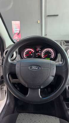 FORD-FIESTA-2013