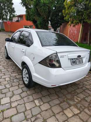FORD-FIESTA-2013