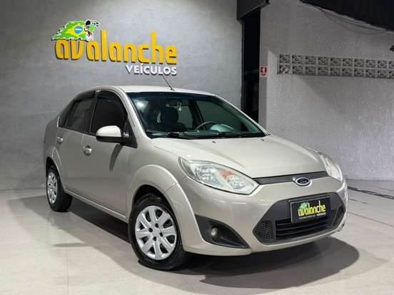 FORD-FIESTA-2010