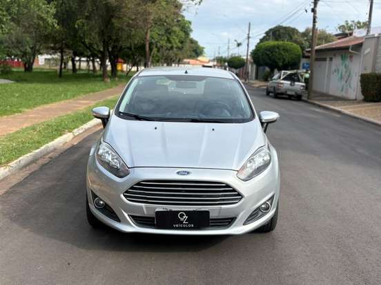 FORD-FIESTA-2015