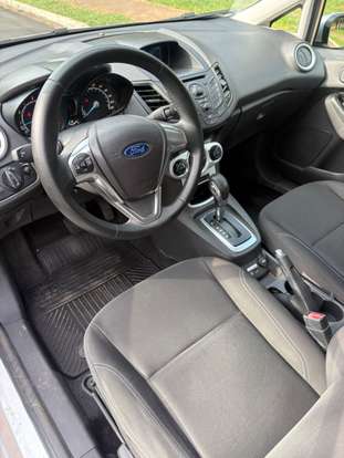 FORD-FIESTA-2015