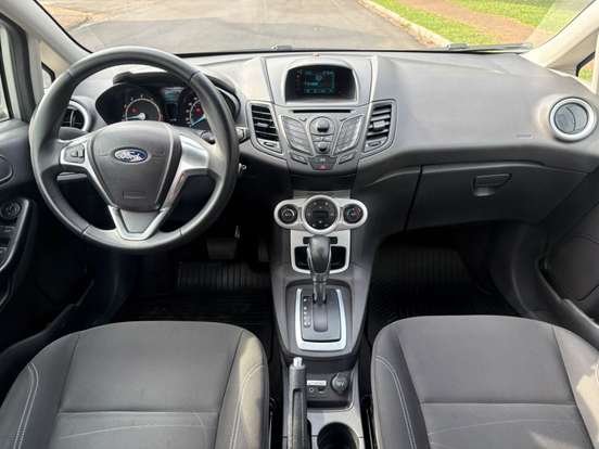 FORD-FIESTA-1.6 SE HATCH 16V FLEX 4P POWERSHIFT FORD-FIESTA-2015