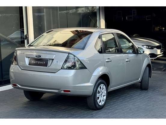 FORD-FIESTA-1.6 SE SEDAN 16V FLEX 4P MANUAL FORD-FIESTA-2011