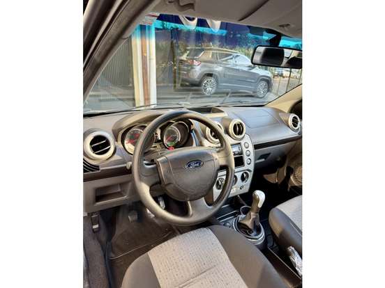 FORD-FIESTA-2011