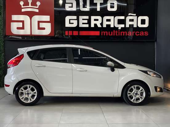 FORD-FIESTA-2016