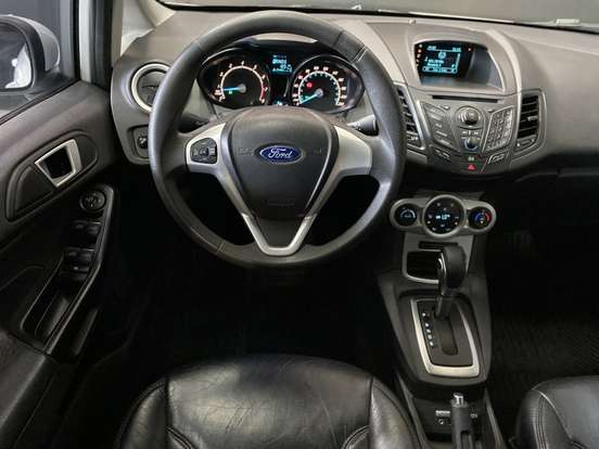 FORD-FIESTA-2016