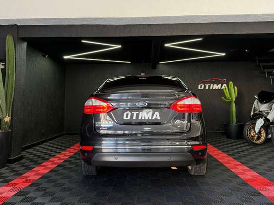 FORD-FIESTA-1.6 TITANIUM SEDAN 16V FLEX 4P POWERSHIFT FORD-FIESTA-2015