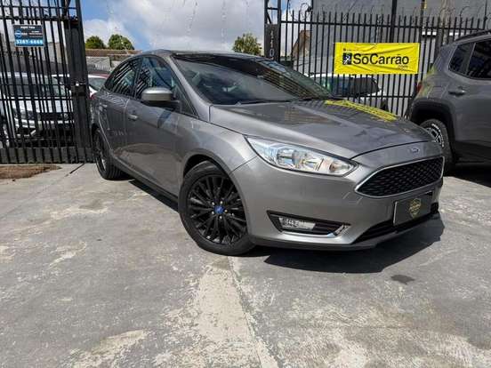 FORD-FOCUS-2017