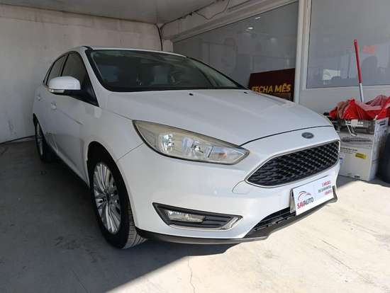 FORD-FOCUS-2017