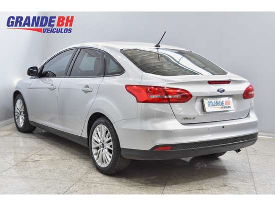 FORD-FOCUS-2.0 SE FASTBACK 16V FLEX 4P POWERSHIFT FORD-FOCUS-2017