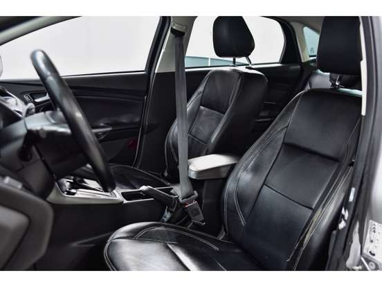 FORD-FOCUS-2.0 SE FASTBACK 16V FLEX 4P POWERSHIFT FORD-FOCUS-2017