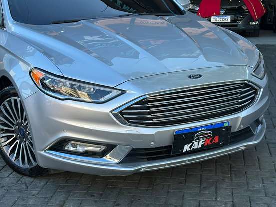 FORD-FUSION-2017