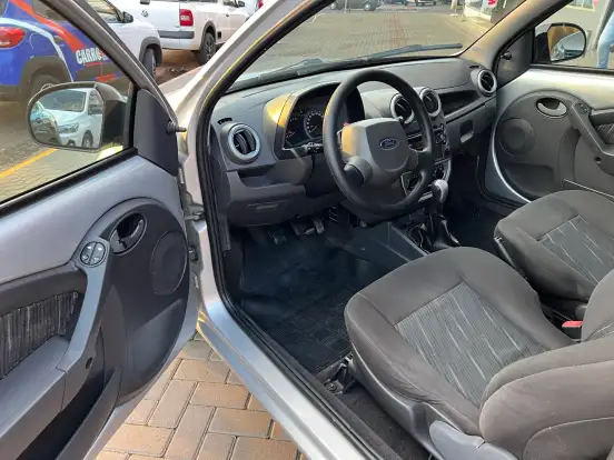 FORD-KA-2009