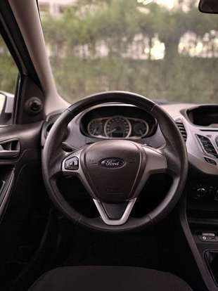 FORD-KA-2015