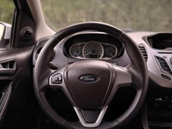 FORD-KA-1.5 SIGMA FLEX SEL MANUAL FORD-KA-2015