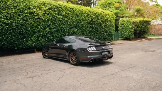 FORD-MUSTANG-2018