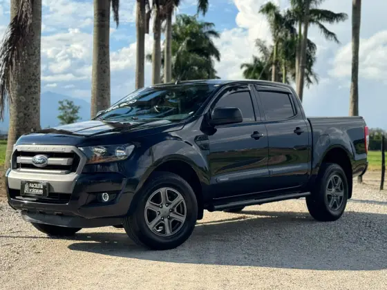 FORD RANGER 2.2 XLS 4X4 CD 16V DIESEL 4P AUTOMÁTICO
