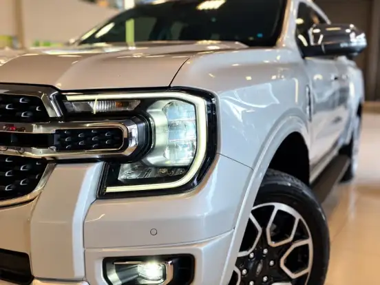 FORD-RANGER-3.0 V6 TURBO DIESEL CD LIMITED 4X4 AUTOMÁTICO FORD-RANGER-2023