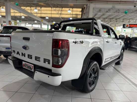 FORD-RANGER-3.2 XLS 4X2 CD 20V DIESEL 4P AUTOMÁTICO FORD-RANGER-2023