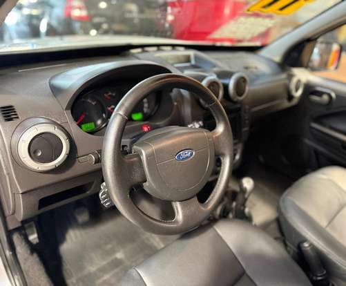 FORD-ECOSPORT-2011