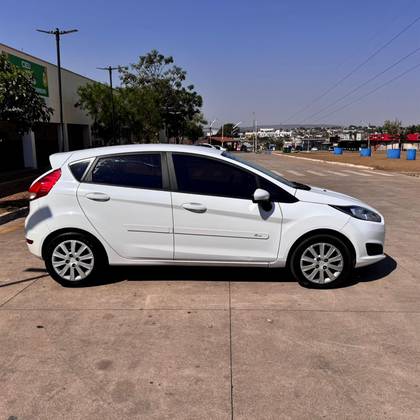 FORD FIESTA 1.5 SE HATCH 16V FLEX 4P MANUAL