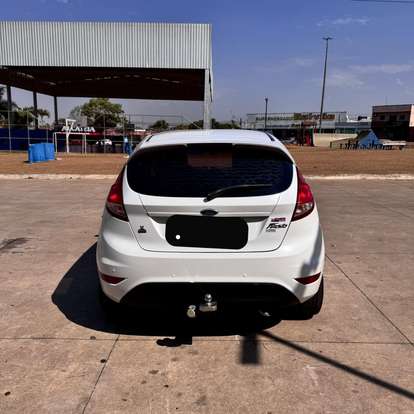 FORD-FIESTA-2015