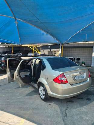 FORD-FIESTA-2009