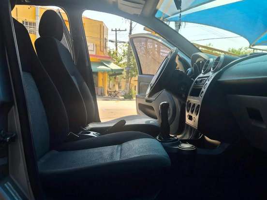 FORD-FIESTA-1.6 MPI CLASS SEDAN 8V FLEX 4P MANUAL FORD-FIESTA-2009