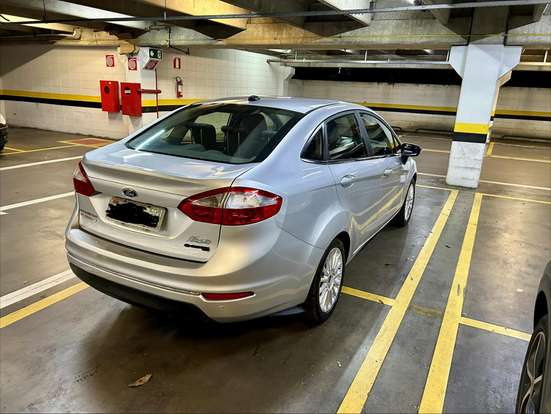 FORD-FIESTA-2014
