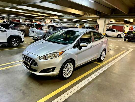 FORD-FIESTA-2014