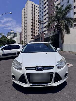 FORD-FOCUS-2014