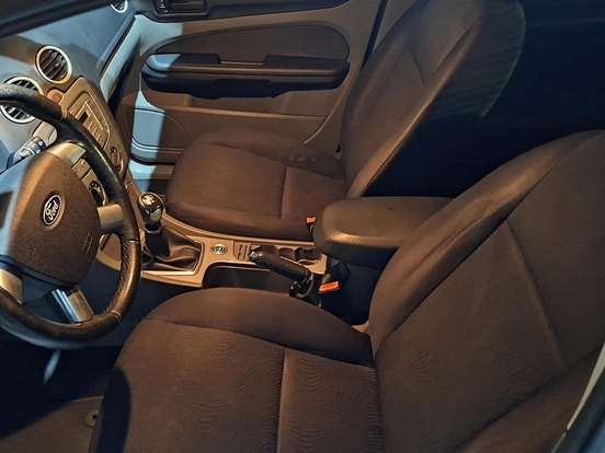 FORD-FOCUS-2.0 GLX 16V FLEX 4P MANUAL FORD-FOCUS-2011