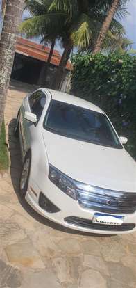 FORD-FUSION-2011