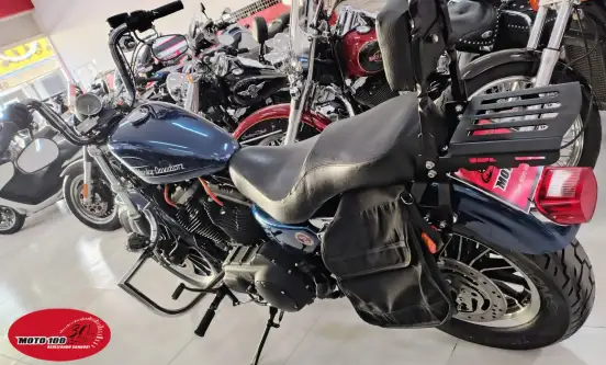 HARLEY-DAVIDSON-SPORTSTER XL 883 R-2008
