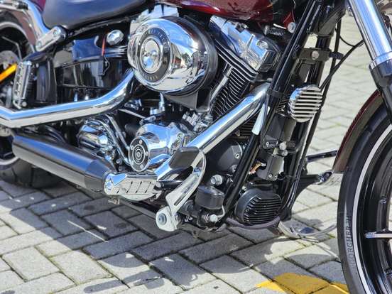 HARLEY-DAVIDSON-SOFTAIL BREAKOUT HARLEY-DAVIDSON-SOFTAIL BREAKOUT-2015