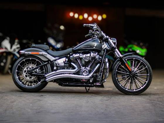HARLEY-DAVIDSON SOFTAIL BREAKOUT 