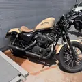 HARLEY-DAVIDSON SPORTSTER IRON 883 HARLEY-DAVIDSON SPORTSTER IRON 883