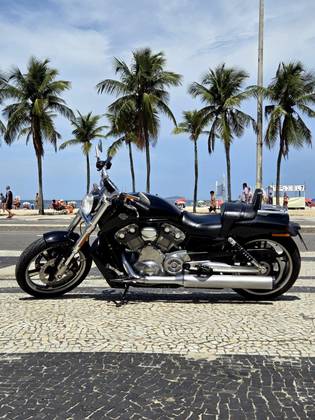 HARLEY-DAVIDSON V-ROD MUSCLE 