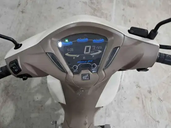 HONDA-BIZ 125i-2023