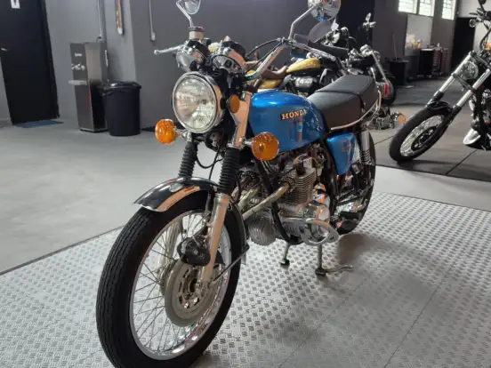 HONDA-CB 550 FOUR HONDA-CB 550 FOUR-1976