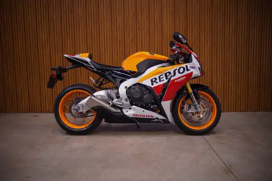 HONDA-CBR 1000RR REPSOL-2015