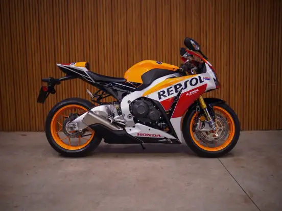 HONDA-CBR 1000RR REPSOL HONDA-CBR 1000RR REPSOL-2015