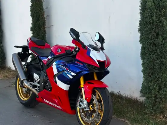 HONDA-CBR 1000RR-R FIREBLADE SP HONDA-CBR 1000RR-R FIREBLADE SP-2022