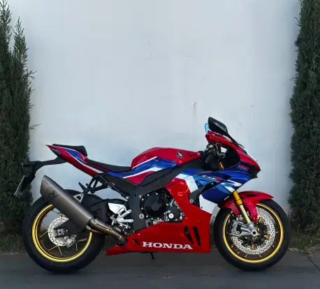 HONDA-CBR 1000RR-R FIREBLADE SP-2022