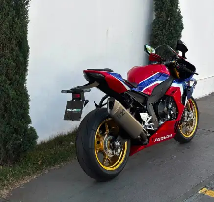 HONDA-CBR 1000RR-R FIREBLADE SP-2022