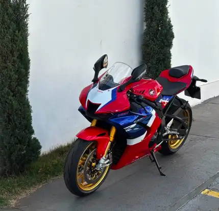HONDA-CBR 1000RR-R FIREBLADE SP-2022