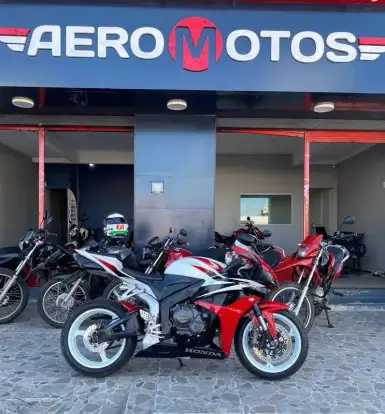 HONDA-CBR 600RR-2008